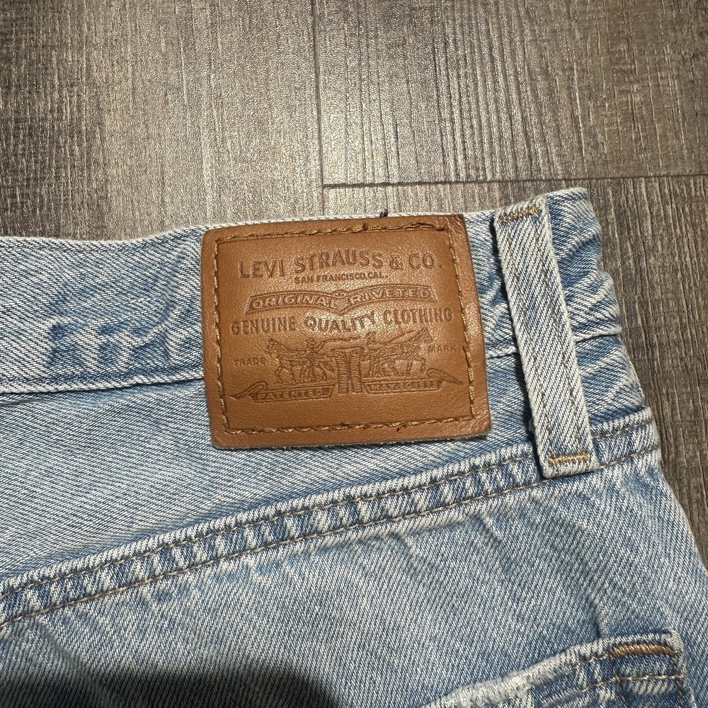 Levis Premium Baggy Dad Jeans Womens 26x30 Light Wash Distressed Ripped Raw Hem - Picture 12 of 16